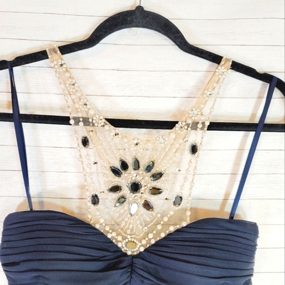 ADRIANNA PAPELL COLLECTION BEADED HALTER MAXI DRESS, SZ 10 - Picture 15 of 16